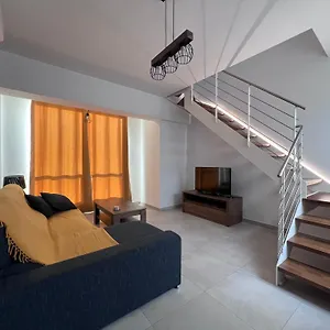 Zenia Court Appartamento