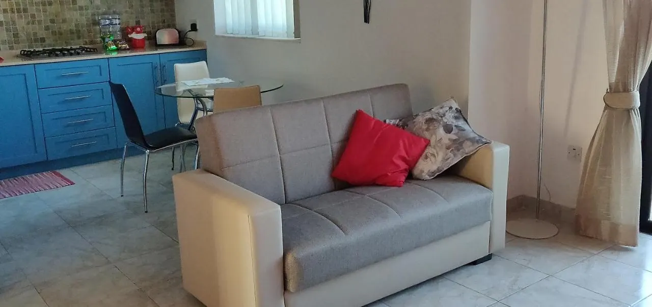 Panoramic Penthouse In Marsascala Which Enjoys Sea And Country Views Apartment Marsaskala 0*,